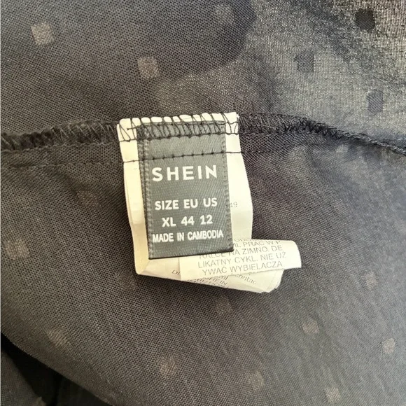 SHEIN Black Ruffle V-Neck Blouse - Picture 4 of 4